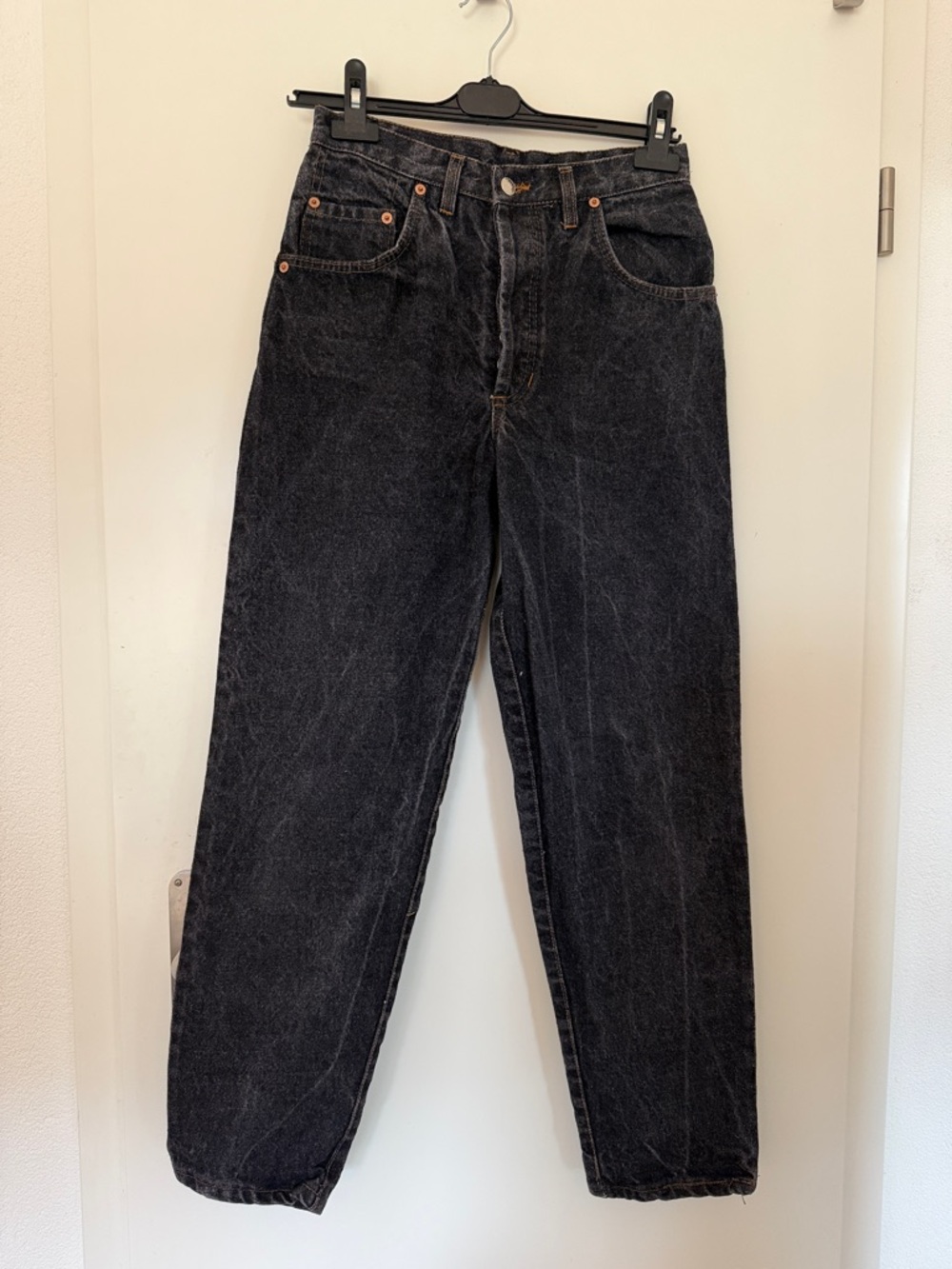 501 Levi's Men's Black Washed Relaxed  Jeans (W 30 L 36)